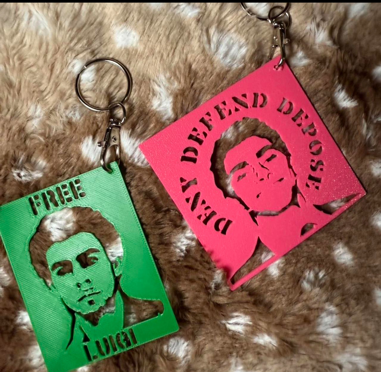 Set of 2 Luigi stencil keychains