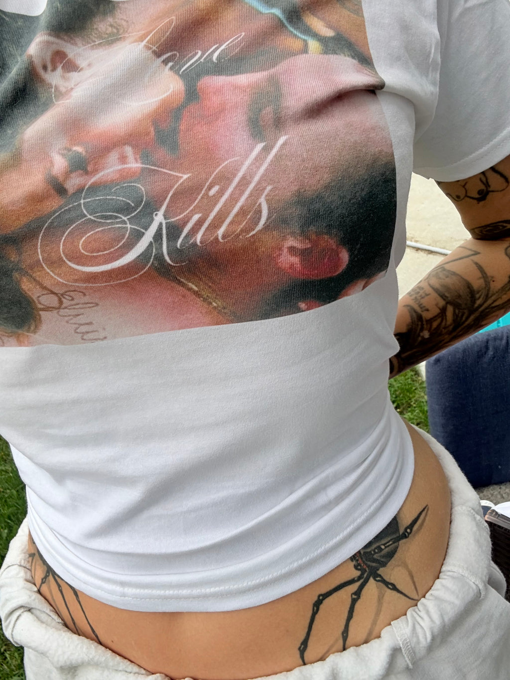 Love kills tshirt